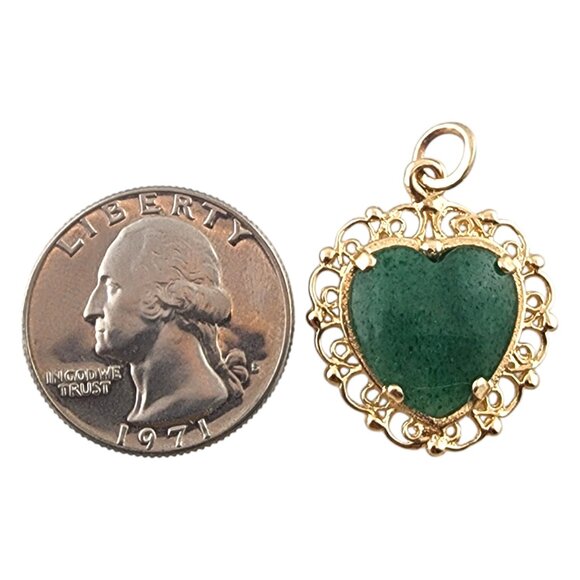 14 Karat Yellow Gold Green Marbleized Heart Stone Pendant #19396 - Picture 6 of 7